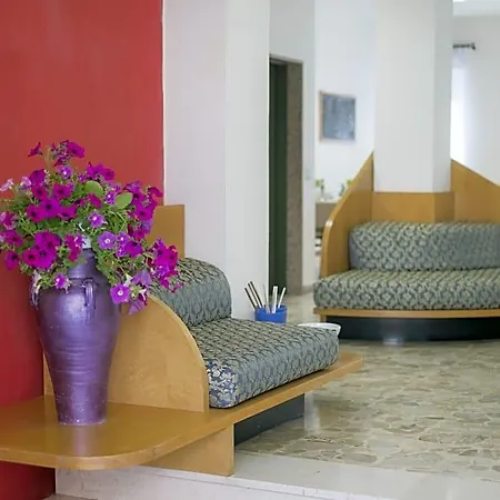 Hotel T 3*